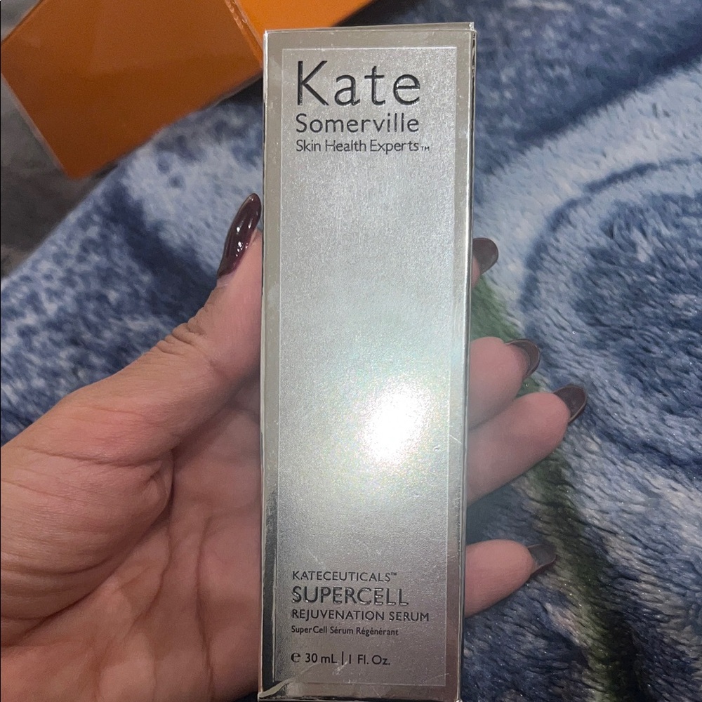 Kate Somerville Silver Serum Packaging